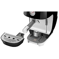 Machine à espresso manuelle avec infusion à froid de Smeg - Noir