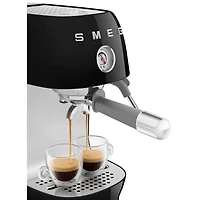 Machine à espresso manuelle avec infusion à froid de Smeg - Noir