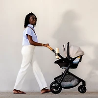 Système de transport Pivot NXT avec siège d'auto pour bébé LiteMax NXT d'Evenflo - Latte
