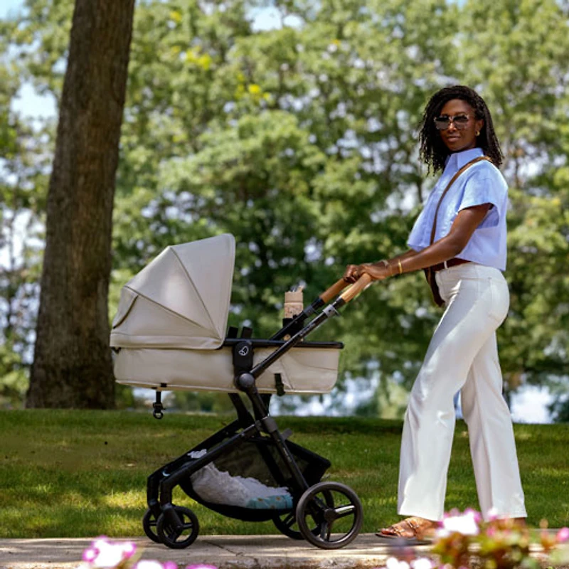 Système de transport Pivot NXT avec siège d'auto pour bébé LiteMax NXT d'Evenflo - Latte
