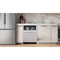 Lave-vaisselle à commandes sur le dessus, Zone Wash, PureDry et 3e panier de 24 po 46 dB série 300 de Bosch - Energy Star (SHP53EM2N) - Blanc