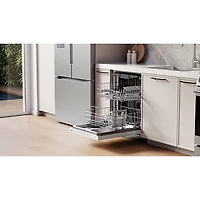 Lave-vaisselle à commandes sur le dessus, Zone Wash, PureDry et 3e panier de 24 po 46 dB série 300 de Bosch - Energy Star (SHP53EM2N) - Blanc