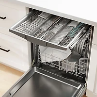 Lave-vaisselle à commandes sur le dessus, Zone Wash, PureDry et 3e panier de 24 po 46 dB série 300 de Bosch - Energy Star (SHP53EM2N) - Blanc