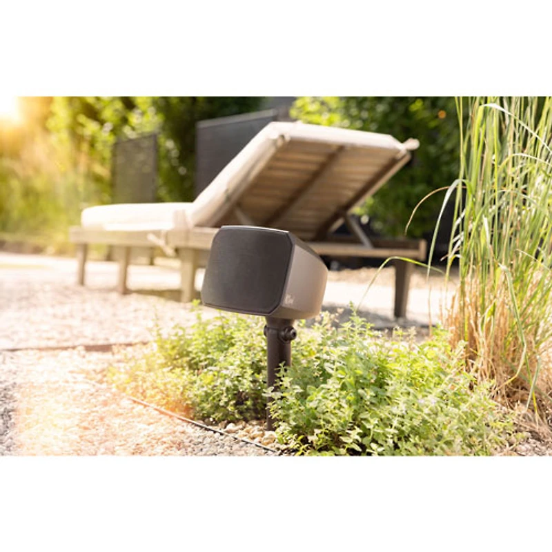Haut-parleurs d'extérieur résistants aux intempéries pour environnement paysager Courtyard 4.1 de Klipsch - Brun mat