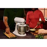 Batteur sur socle à tête inclinable Artisan Plus de KitchenAid - 5 pte - 350 W - Porcelaine