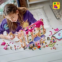 LEGO Friends : Le grand hôtel de Heartlake City - 1 406 pièces (42704)
