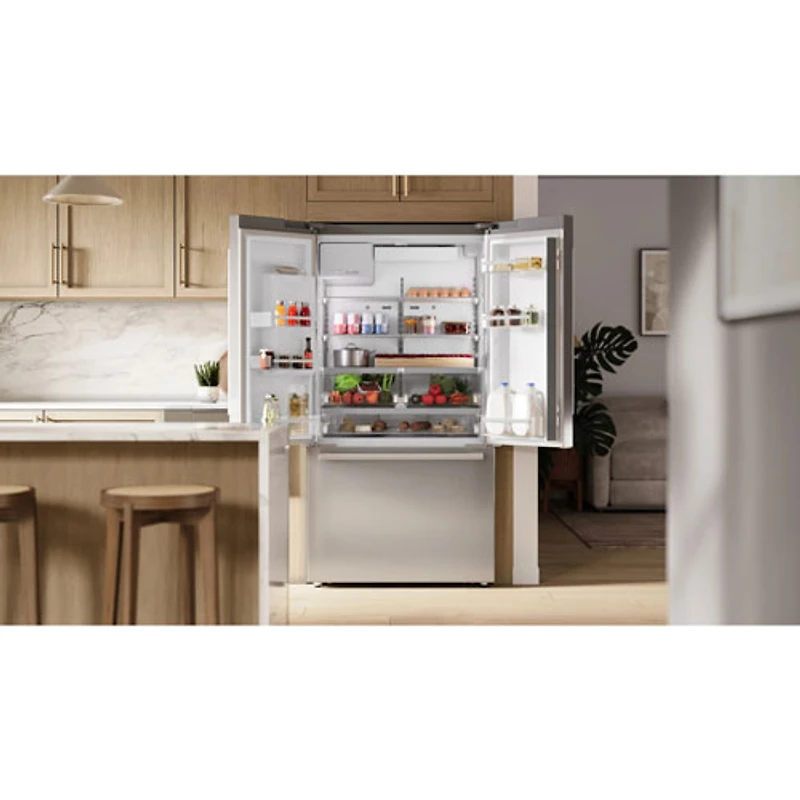 Réfrigérateur à deux portes 21,6 pi³ 36 po avec distributeur d'eau et de glaçons série 800 de Bosch (B36CD80SNS) - Acier inoxydable