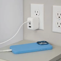 Chargeur mural USB-C/USB-A GaN 65 W PowerPlus de LOGiiX (LGX-13702) - Blanc