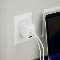 Chargeur mural USB-C/USB-A GaN 65 W PowerPlus de LOGiiX (LGX-13702) - Blanc
