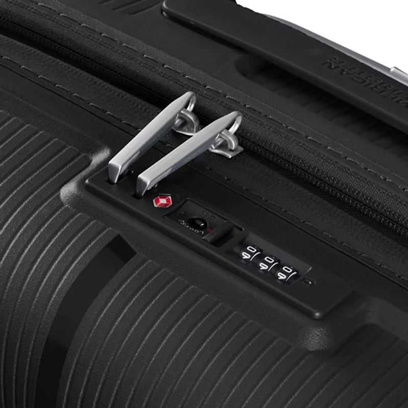 Ensemble de 2 valises rigides extensibles StarVibe d'American Tourister - Noir