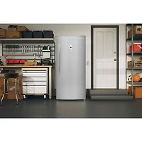 Congélateur vertical convertible de garage de 21 pi³ de Frigidaire (FFUV2136AV) - Acier inoxydable