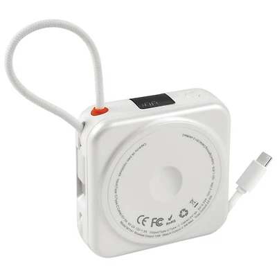 Chargeur portable magnétique sans fil USB-C 20 W 10 000 mAh MagVolt Mini de Helix avec câble USB-C intégré et support - Blanc