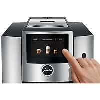 Machine à espresso automatique S8 de Jura avec mousseur - Chrome
