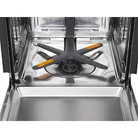 Lave-vaisselle encastrable 24 po 46 dB avec 3e panier de LG (LDNPQ555S) - Acier inoxydable