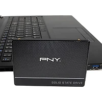 Disque SSD interne SATA de 500 Go CS900 de PNY (SSD7CS900-500-RB) - Noir