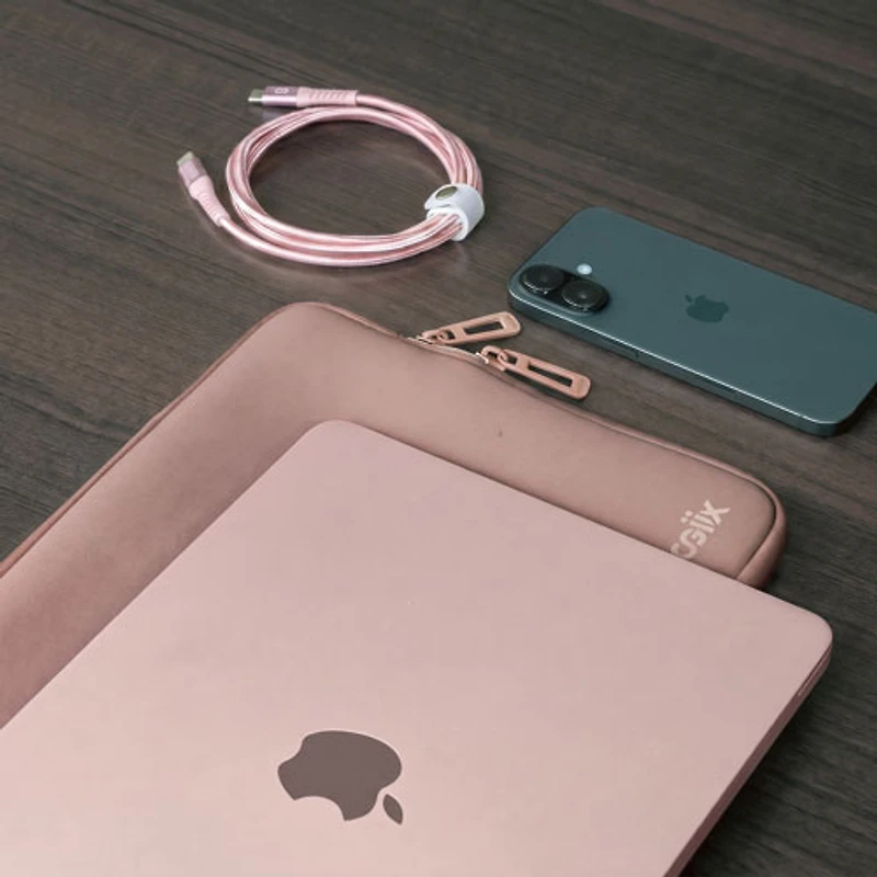 Housse Vibrance Neo de LOGiiX pour MacBook de 13 po avec câble USB-C à USB-C - Rose
