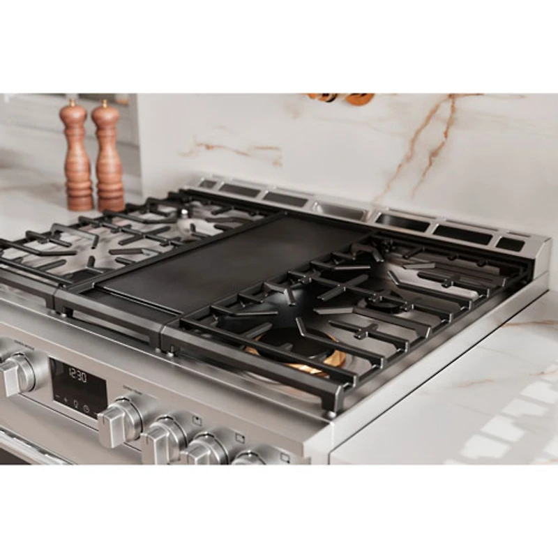 Frigidaire Pro 30" 6 Cu. Ft. True Convection 6-Burner Slide-In Gas Range (PCFG3080AF) - Stainless Steel