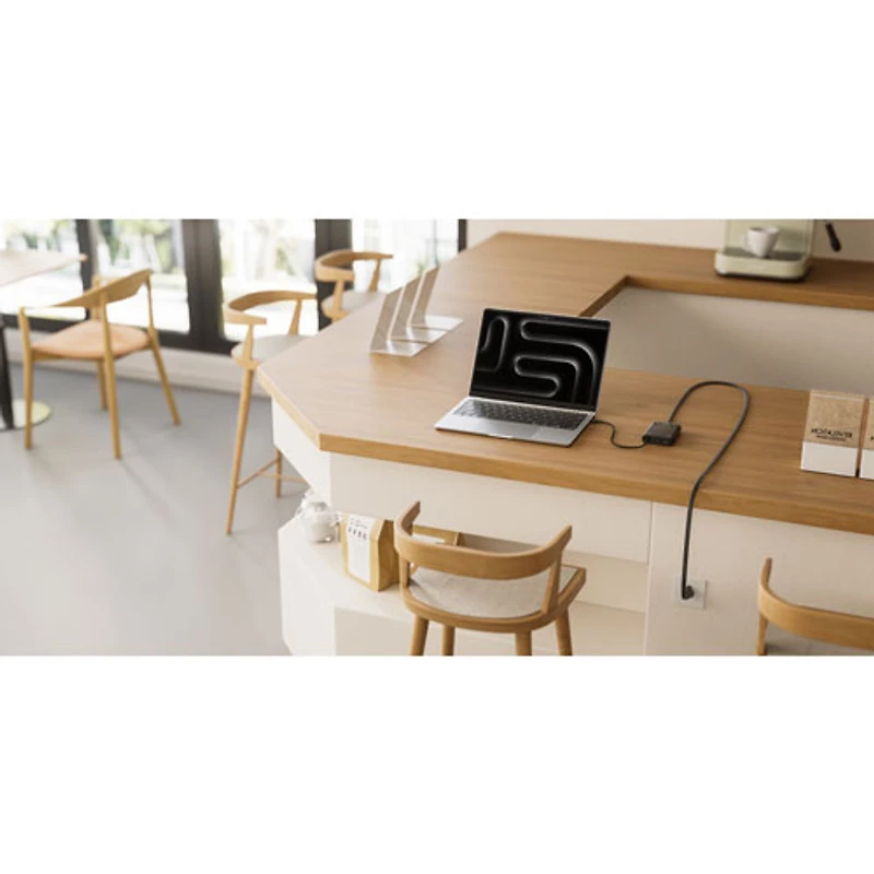 Station de recharge USB-C/USB-A GaN à 6 ports 70 W de Belkin - Noir