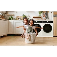 Laveuse à vapeur à chargement frontal haute efficacité 5,2 pi³ de Midea (MLH52N4AWW) - Blanc
