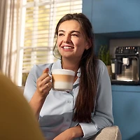 Machine à espresso entièrement automatique 2300 de Philips avec moussoir à lait - Noir