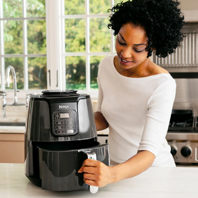 Ninja AF100C Air Fryer - 3.78L (4QT) - Black