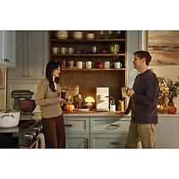 Machine à espresso entièrement automatique KF3 de KitchenAid avec moussoir à lait et moulin - Porcelaine