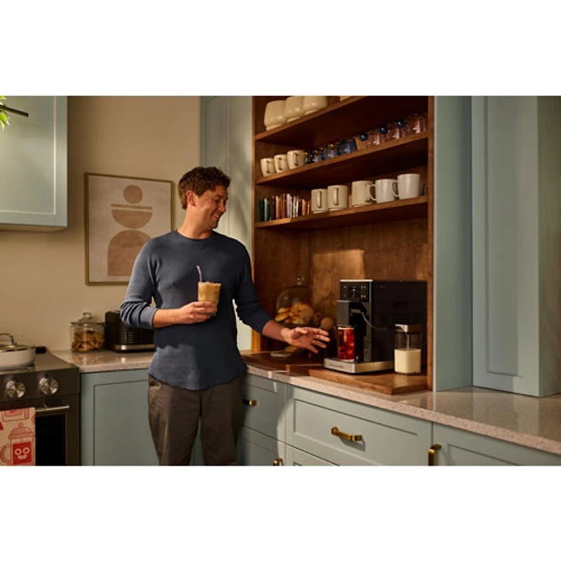 KitchenAid KF4 Fully Automatic Espresso Machine with BPA-Free Milk Container, Frother & Grinder - Black Matte