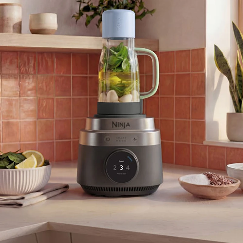 Mélangeur sur socle intelligent Ninja CrushBOSS de 2 L, 1 850 W, avec gobelet BlendBOSS