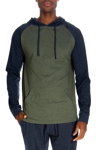 Raglan Pullover Hoodie