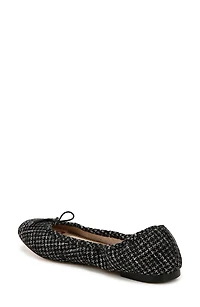 Felicia Flat