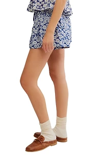 Offbeat Floral Print Shorts