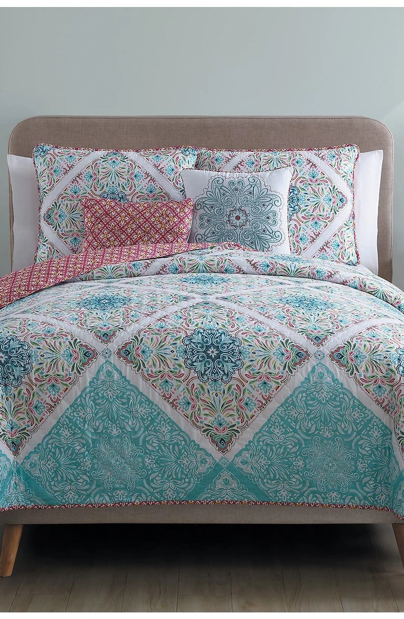 Windsor Reversible Medallion Quilt Set - King