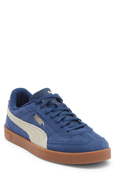 Club II Era Sneaker