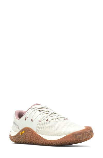 Trail Glove 7 Hiking Sneaker