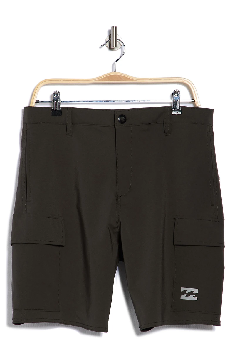 Quinn Hybrid Shorts