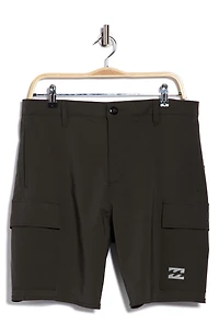 Quinn Hybrid Shorts