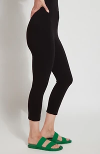 Claire Seamed Capri Leggings