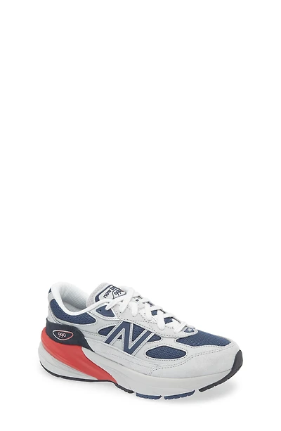 Kids' 990 v6 Sneaker