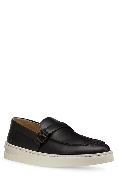 Hamptons Buckle Loafer