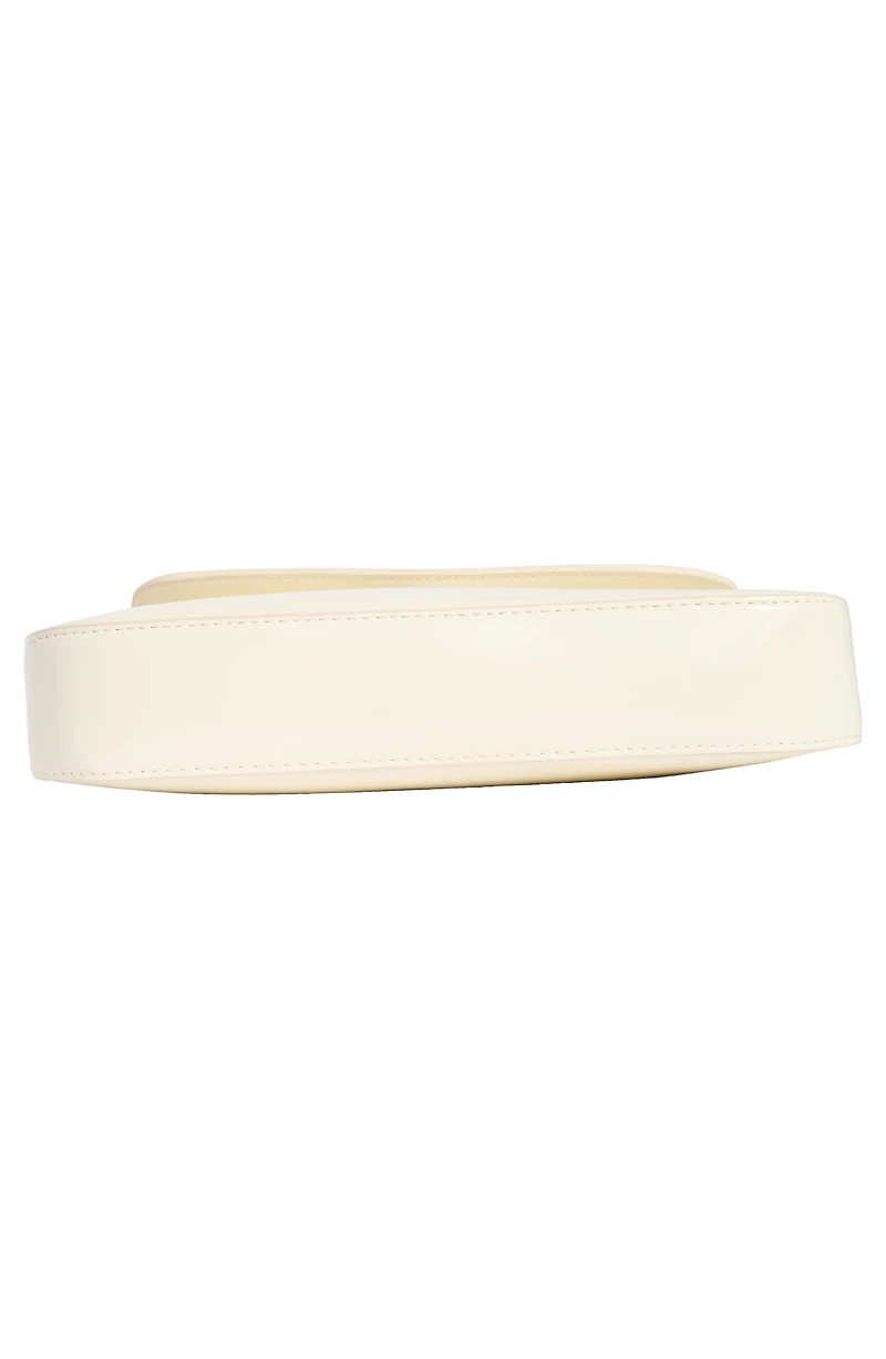 Elcie Medium Shoulder Bag