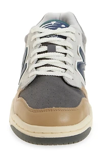 Gender Inclusive 480 Basketball Sneaker