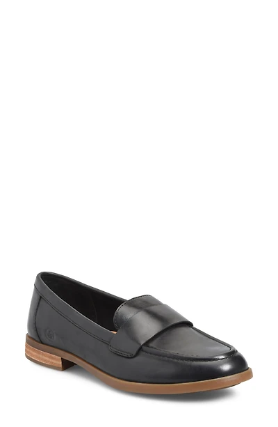 Apron Toe Loafer