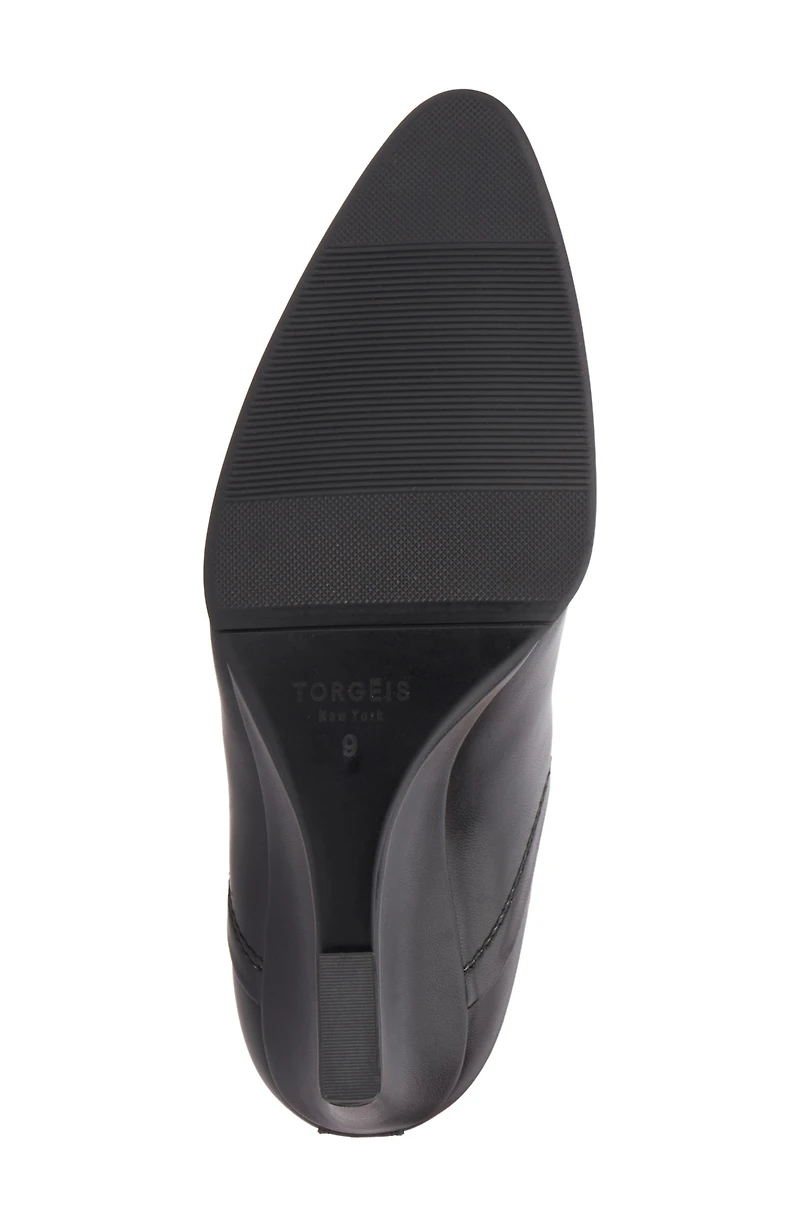 Notched Wedge Boot