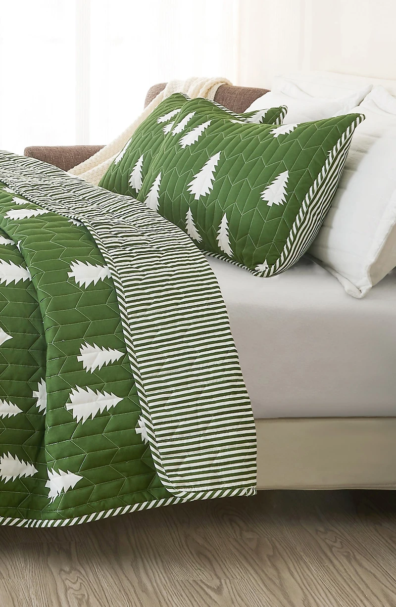 Forest Lodge Reversible Quilt & Sham Set