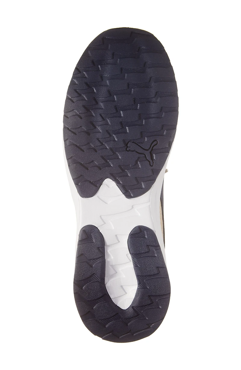 Stride Exero Sneaker