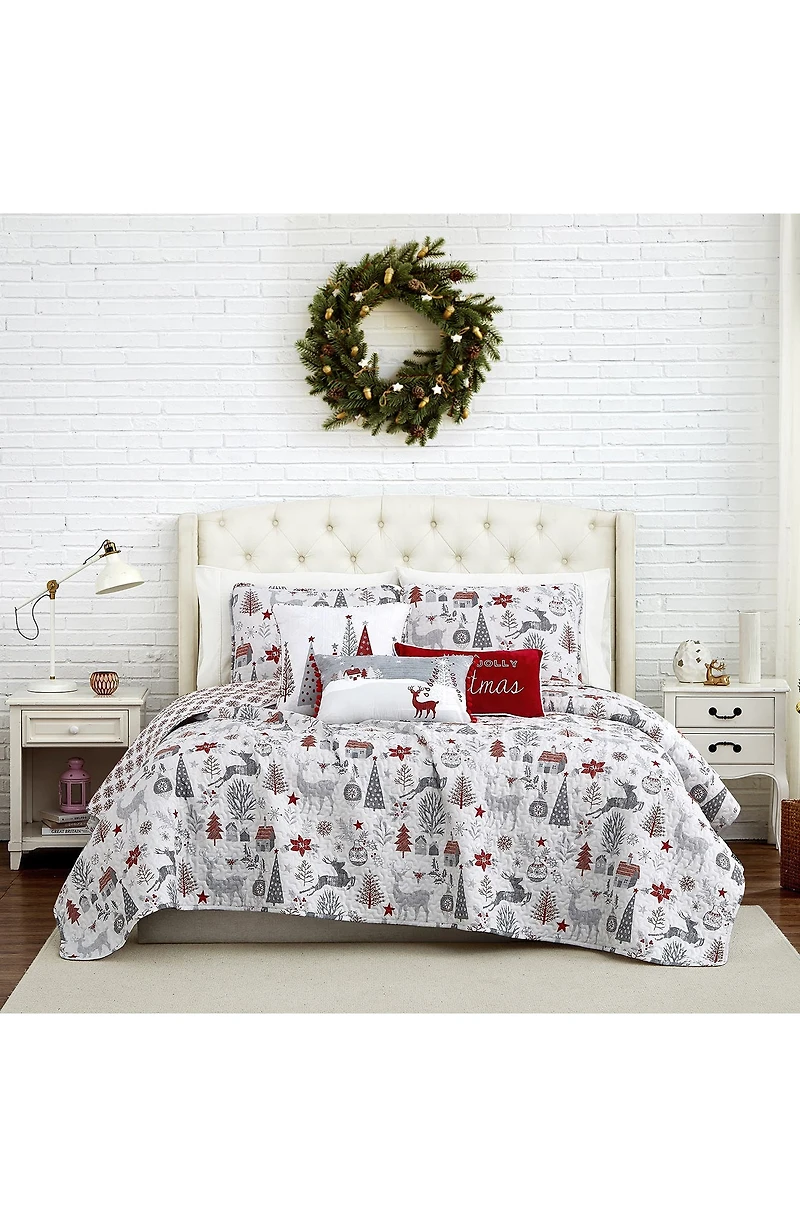 Holly Jolly Lane Oversized Holiday Quilt Set