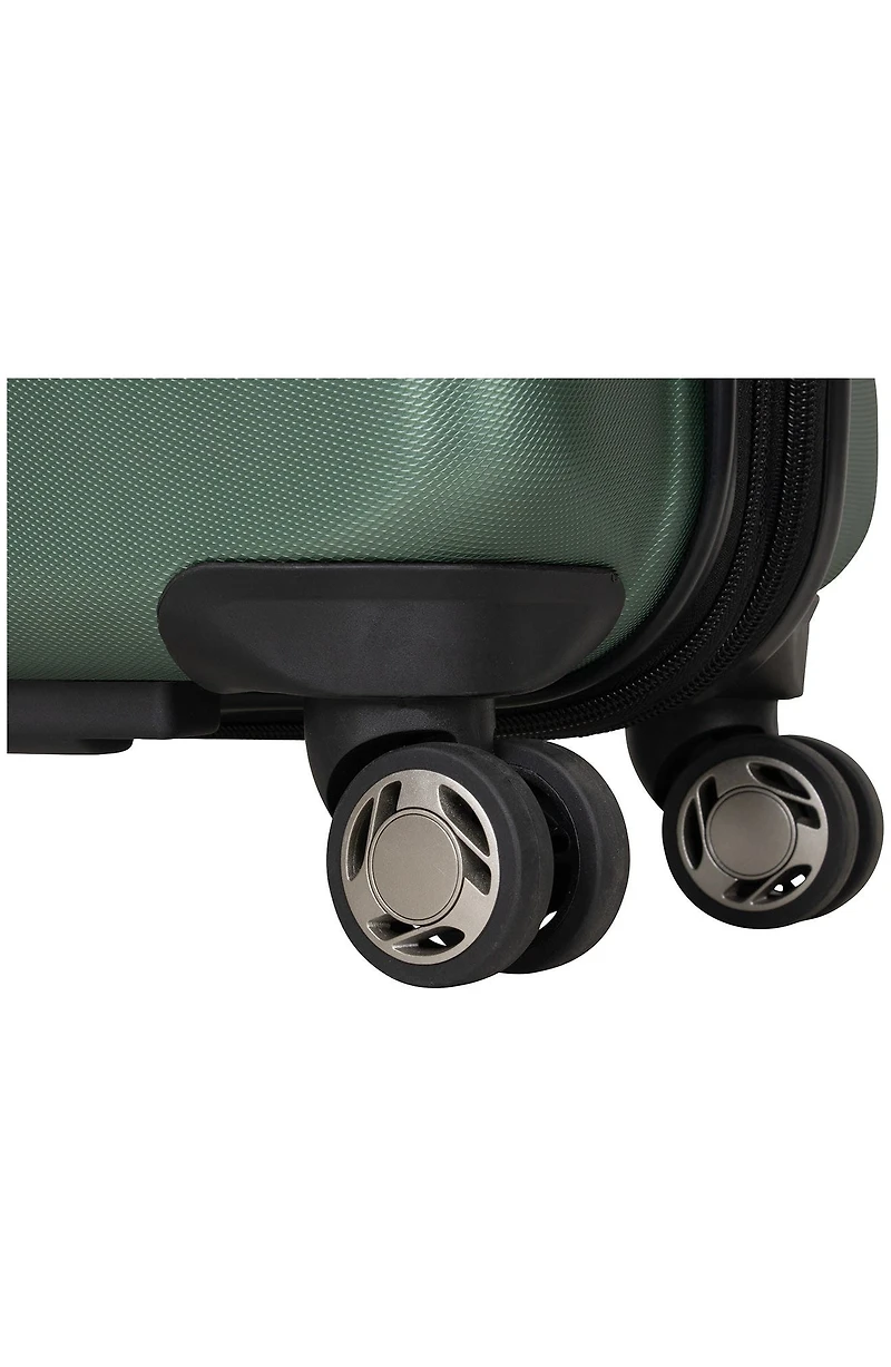 Renegade 24" Lightweight Hardside Expandable Spinner Luggage