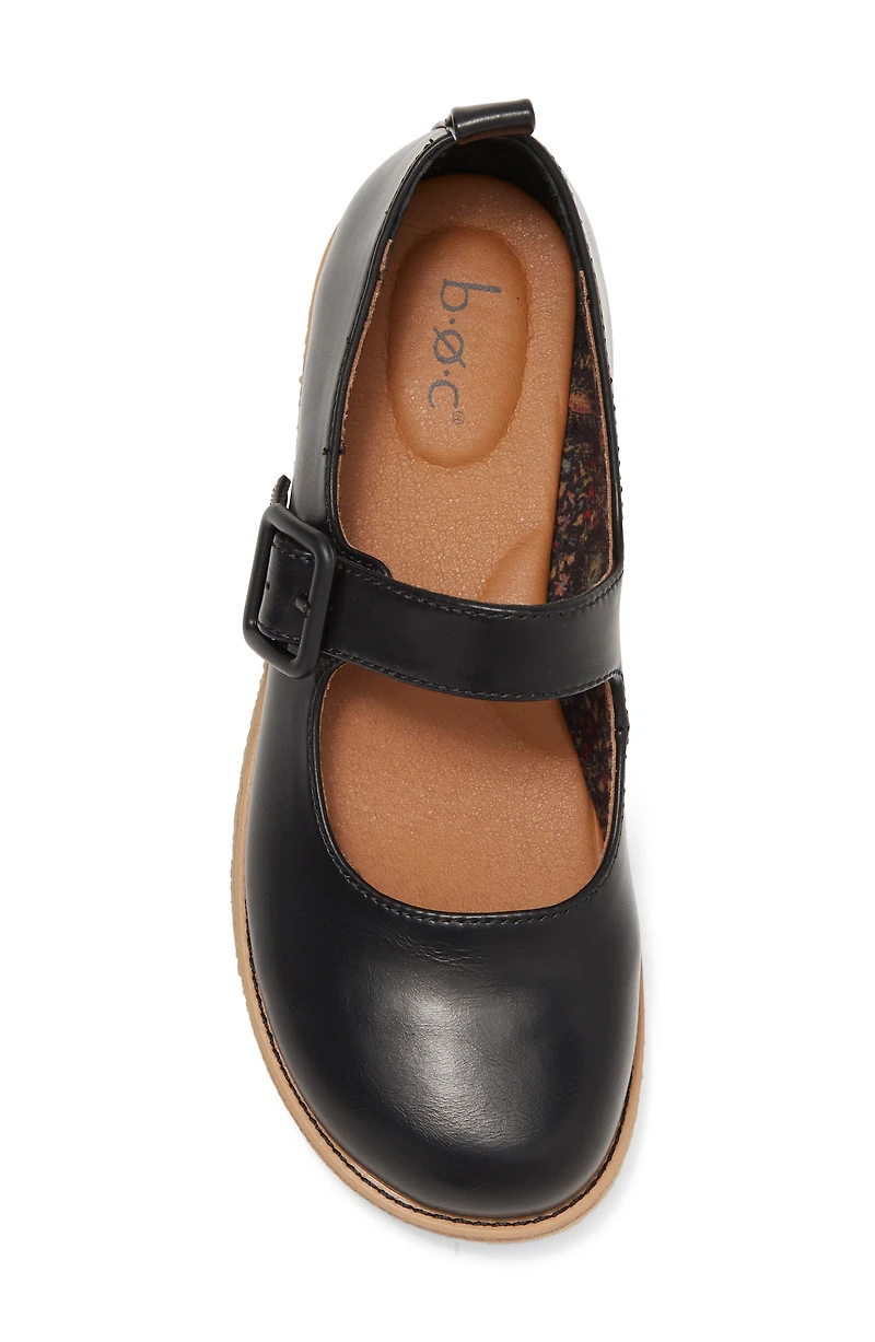 Lara Mary Jane Flat