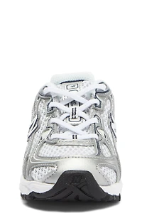 Gender Inclusive 740 Sneaker