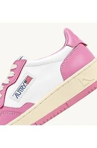 Medalist Low Sneaker